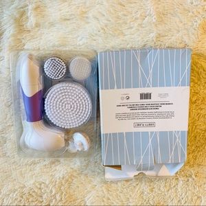 Vanity planet face brush💯✔️